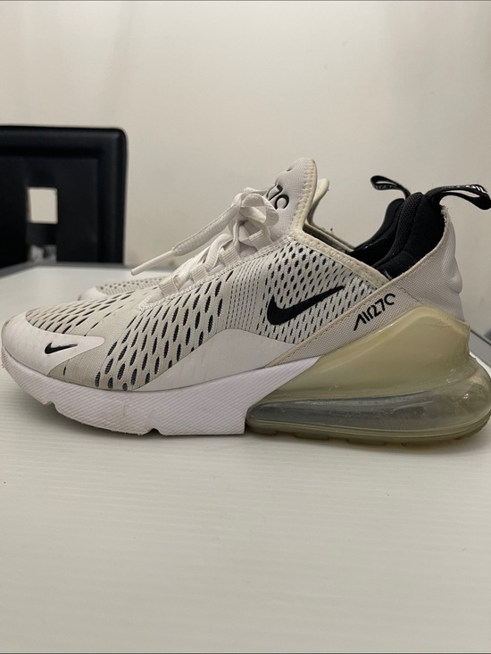 Nike Shoes - NIKE AIR MAX 270 RUNNING SNEAKERS WOMENS SIZE 8